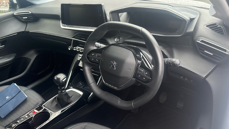 Peugeot 208 1.2 PureTech 100 Allure Premium 5dr Petrol Hatchback